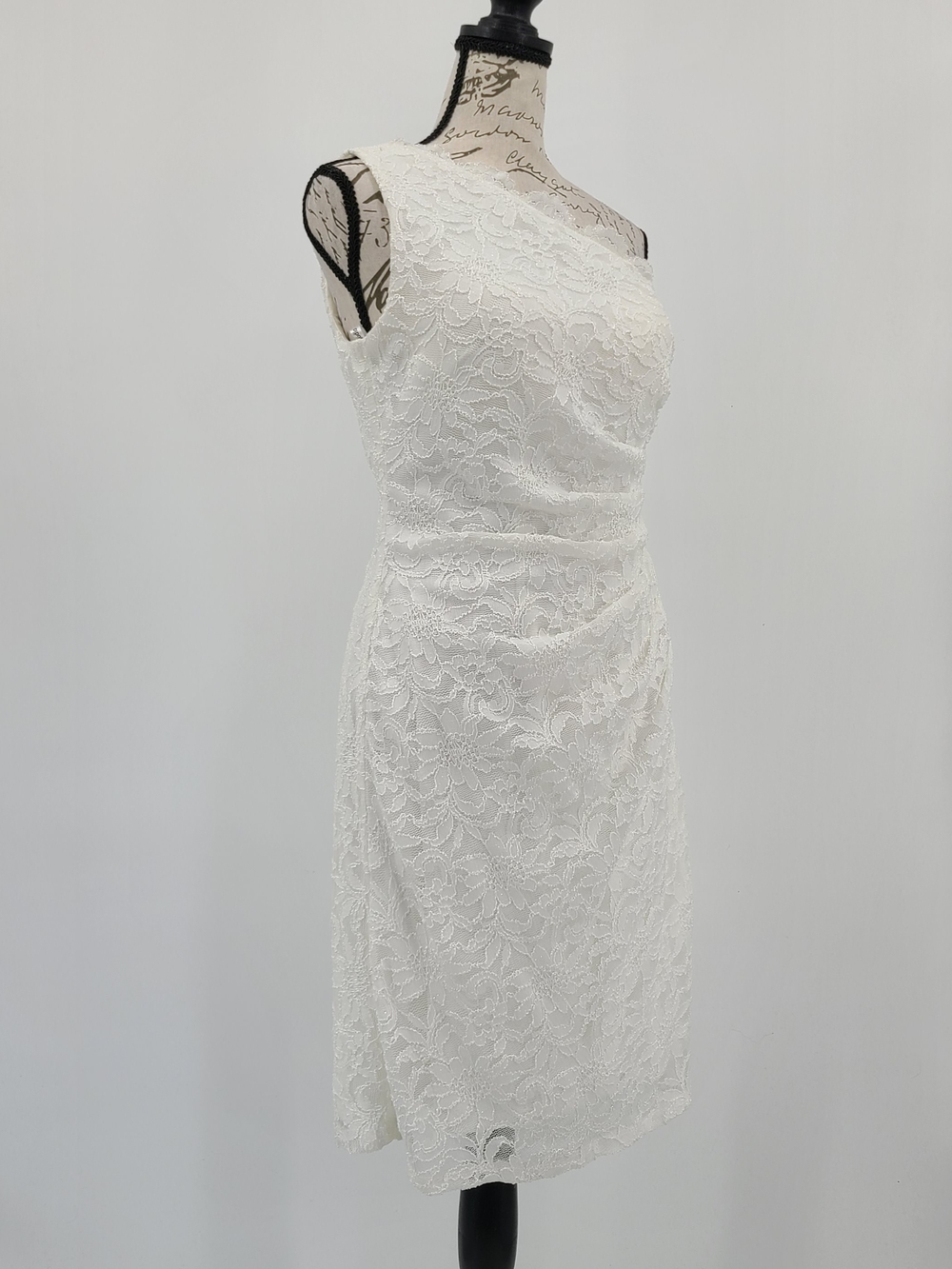 David's Bridal Studio White Lace One-Shoulder Wedding Dress - Picture 4 of 16